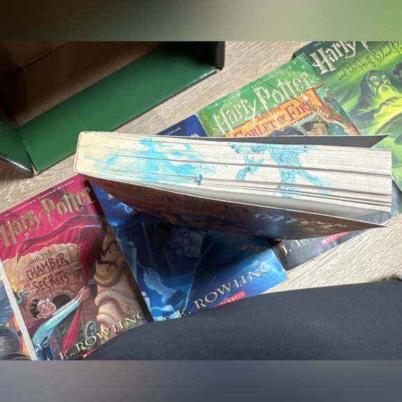 Harry Potter Complete 7-Book Paperback Set by J.K. Rowling - Picture 10 of 10